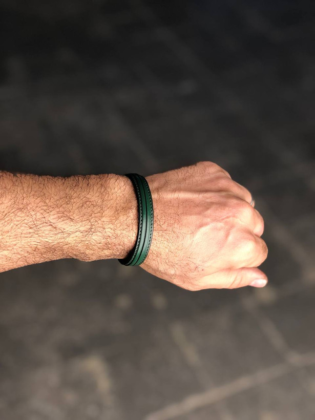 دستبند چرمی سبز