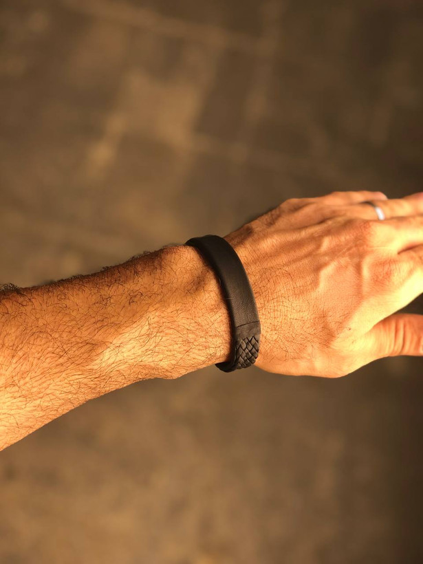 دستبند چرمی مشکی