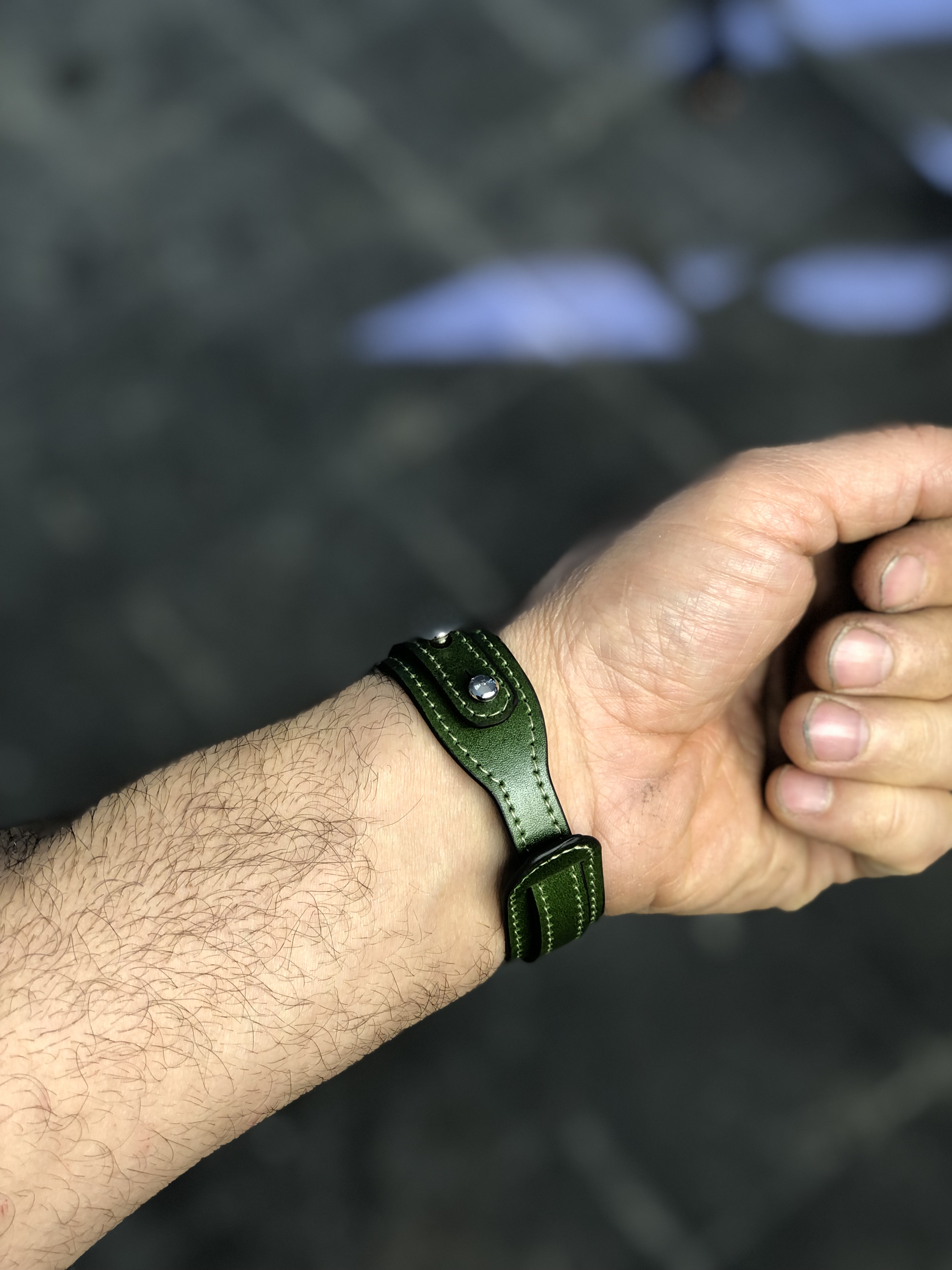 دستبند چرمی سبز