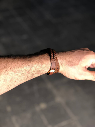 دستبند چرمی قهوه ای