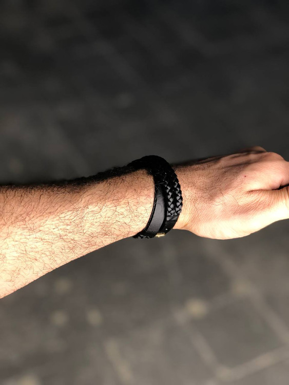 دستبند چرمی مشکی