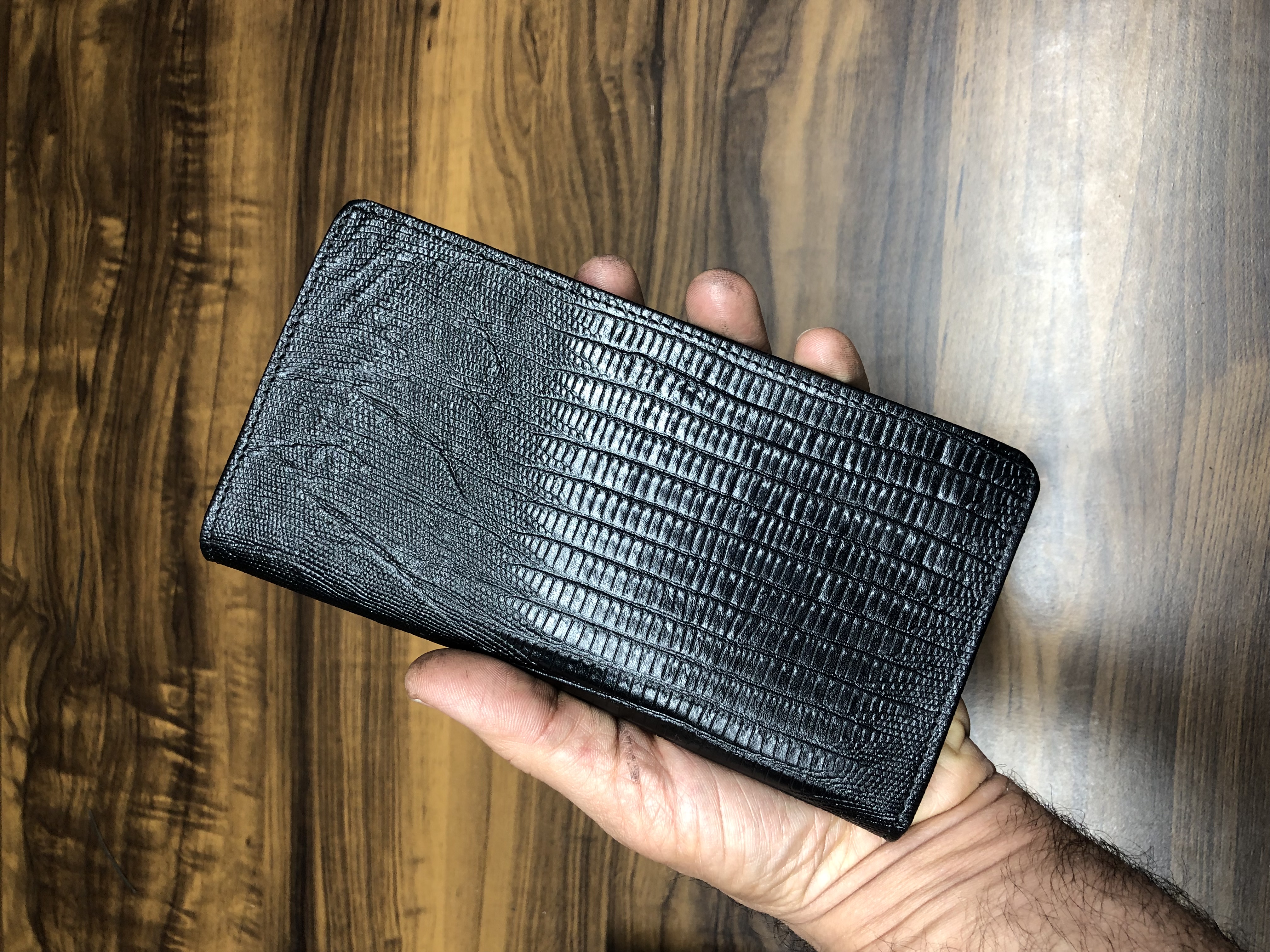 لیزارد مشکی